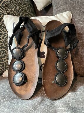 Women’s Black Boho Sandals with Decorative Medallions Sz10